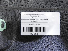 Mercedes-Benz E W211 Vararenkaan osion verhoilu A2116840696