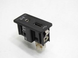 Seat Ibiza IV (6J,6P) Câble adaptateur AUX 5G0035222C