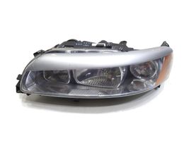 Volvo S60 Lampa przednia 