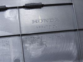 Honda FR-V Takaoven verhoilu 