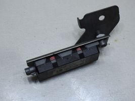 Volkswagen Touran I Antenos stiprintuvas 1T0035577