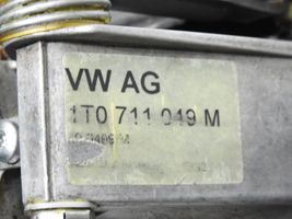 Volkswagen Touran I Selector/cambiador de marcha en la caja de cambios 1T0711048M