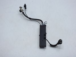 Chrysler Voyager Aerial antenna amplifier 