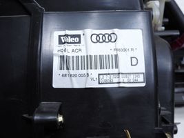Audi A4 S4 B6 8E 8H Sisälämmityksen ilmastoinnin korin kokoonpano 8E1820005B