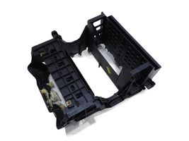 Audi A4 S4 B6 8E 8H Panelės apdailos skydas (centrinis) 8E0858005E