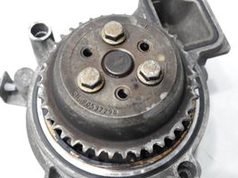 Opel Vectra C Water pump 12586485