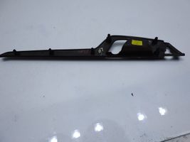 Volvo V70 Etuoven lista (muoto) 8652345