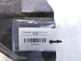 Mitsubishi Lancer X Alustan takasuoja välipohja MN154381