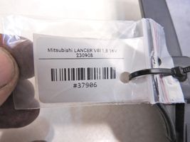 Mitsubishi Lancer X Garniture de panneau carte de porte avant 7221B328XA