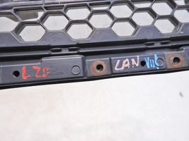 Mitsubishi Lancer X Maskownica / Grill / Atrapa górna chłodnicy 7450A649