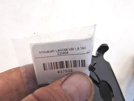 Mitsubishi Lancer X Ceinture de sécurité arrière 7R7940