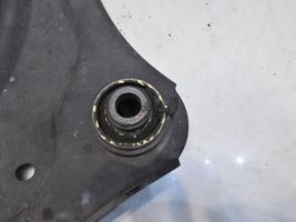 Renault Latitude (L70) Braccio di controllo sospensione anteriore XXX