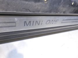Mini One - Cooper Coupe R56 Etuoven kynnyksen suojalista 7147915