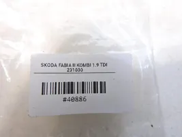 Skoda Fabia Mk2 (5J) Uchwyt / Mocowanie chłodnicy 5J0121367A