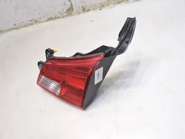 Subaru Outback Lampy tylnej klapy bagażnika 132-20072