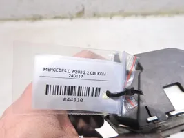Mercedes-Benz C AMG W203 Takaluukun/tavaratilan lukon vastakappale A2037400235