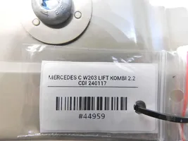 Mercedes-Benz C AMG W203 Pas bezpieczeństwa fotela przedniego 33005930F