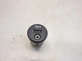 Nissan Micra Câble adaptateur AUX 