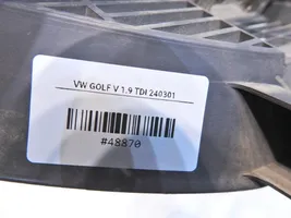 Volkswagen Golf V Podpora mocowania półki bagażnika 1K6867762Q
