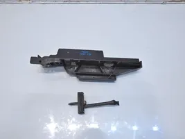 Audi A4 S4 B7 8E 8H Vassoio scatola della batteria 8E1805229A