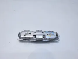 Opel Astra H Фонарь освещения задних мест 13101641