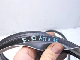 Opel Astra H Front door rubber seal 13170852