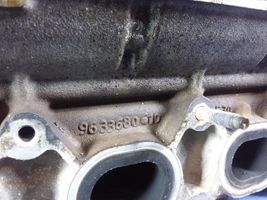 Peugeot 307 Culasse moteur 9633680610