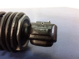 BMW 7 F01 F02 F03 F04 Staffa di rinforzo per ammortizzatore bagagliaio 7185714