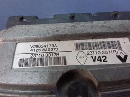 Renault Clio I Unité de commande, module ECU de moteur 237102071R