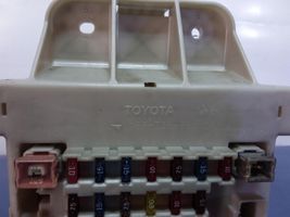 Toyota RAV 4 (XA20) Juego de caja de fusibles 
