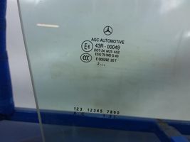 Mercedes-Benz GLK (X204) Szyba drzwi przednich 