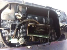 Volkswagen PASSAT B8 Lampa tylna 