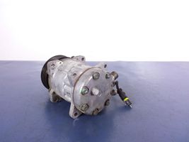 AC 428 Ilmastointilaitteen kompressorin pumppu (A/C) ACP111