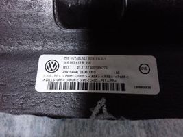 Volkswagen Jetta VI Bandeja del maletero 5C6863413R