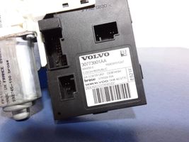 Volvo V50 Elektryczny podnośnik szyby drzwi przednich 30773901