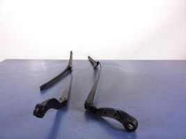 Ford Ecosport Front wiper blade arm CN15-17526-DC