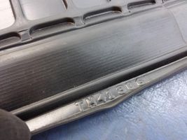 Ford Mondeo MK V Rivestimento pavimento anteriore 