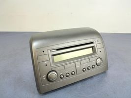 Lancia Ypsilon Radio/CD/DVD/GPS-pääyksikkö 7643388316