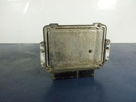 Opel Zafira B Centralina/modulo motore ECU 0281012710