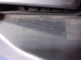 Opel Corsa D Altro elemento di rivestimento sottoporta/montante 13204947