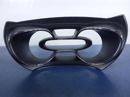 Renault Captur Cita veida sliekšņu/statņu dekoratīvās apdares detaļa 682504768R
