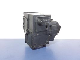 Volvo V50 Support boîte de batterie 30667940