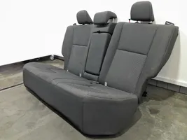 Toyota Corolla E160 E170 Otrā sēdekļu rinda 01