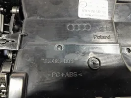 Audi A4 S4 B8 8K Kojelaudan sivutuuletussuuttimen kehys 8T1820951D