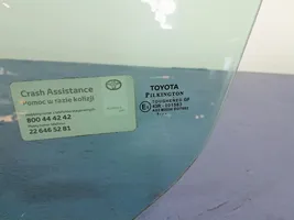Toyota Yaris Etuoven ikkunalasi, neliovinen malli 01