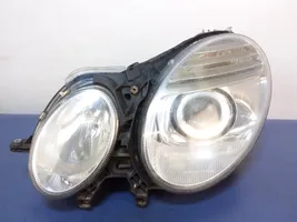 Mercedes-Benz E W212 Lampa przednia 