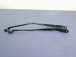 Volvo XC60 Front wiper blade arm 30753525
