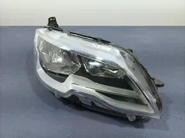 Peugeot 301 Lampa przednia 01