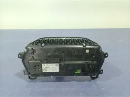 BMW 1 F40 Spidometrs (instrumentu panelī) 8709816