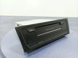 Audi A4 S4 B8 8K Unità principale autoradio/CD/DVD/GPS 8T1035670D